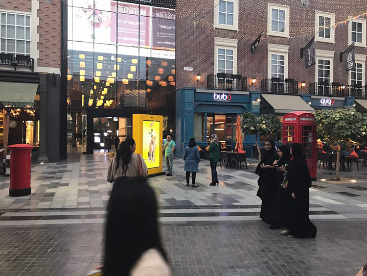 Schweppes street 2 - Hive Innovative Group - Digital Marketing and Advertising Agency